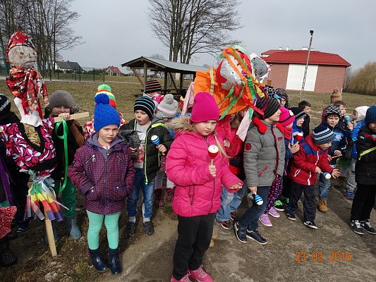 Grafika #9: Klasy I-III pożegnały zimę i powitały WIOSNĘ!!!