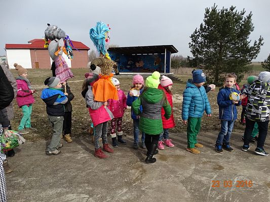 Grafika #7: Klasy I-III pożegnały zimę i powitały WIOSNĘ!!!