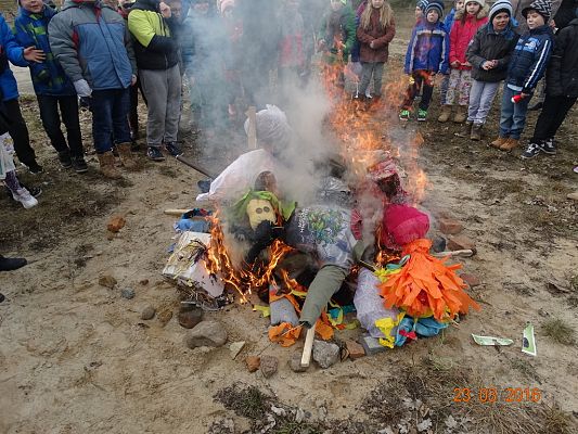 Grafika #11: Klasy I-III pożegnały zimę i powitały WIOSNĘ!!!