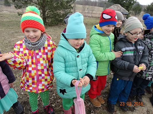 Grafika #5: Klasy I-III pożegnały zimę i powitały WIOSNĘ!!!