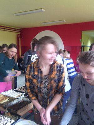 Grafika #2: AKCJA CHARYTATYWNA NA RZECZ SPALONEJ STADNINY KONI KAROLEWKO