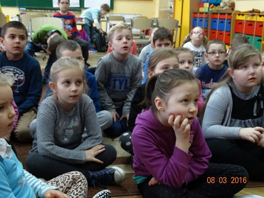 Grafika #10: Gość u pierwszaków