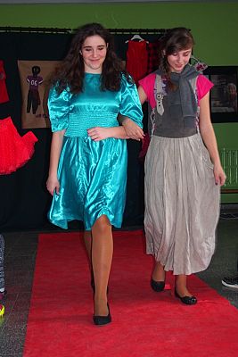 Grafika #10: Z modą przez wieki- projekt edukacyjny z historii