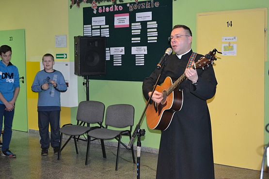 Grafika #1: Rekolekcje wielkopostne