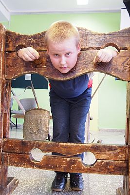 Grafika #3: Żywa lekcja historii- Życie i kultura w średniowieczu- Grupa Artystyczna Rekonstruktio