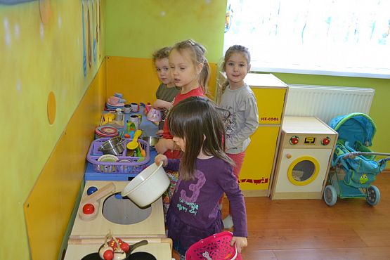 Grafika #14: Przedszkolaczki w Smykolandii