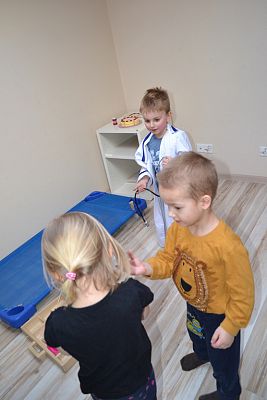 Grafika #18: Przedszkolaczki w Smykolandii