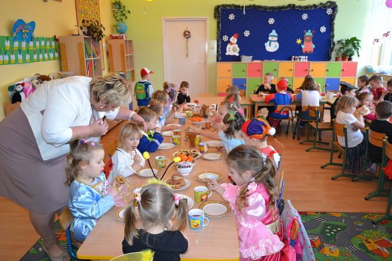 Grafika #23: "Ach, cóż to był za bal" - Karnawał w Przedszkolu