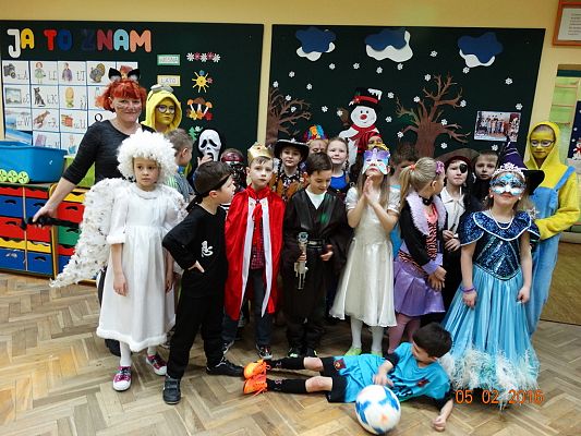 Grafika #19: Bal Karnawałowy w Szkole Podstawowej