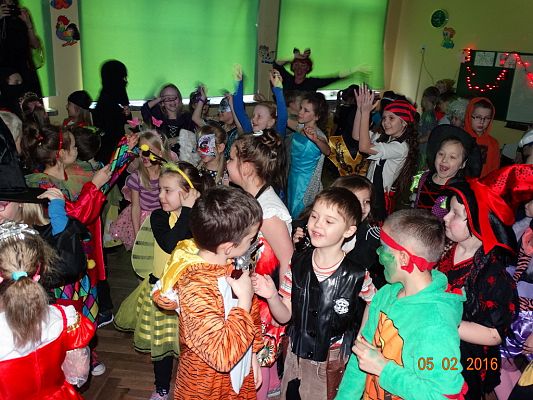 Grafika #25: Bal Karnawałowy w Szkole Podstawowej