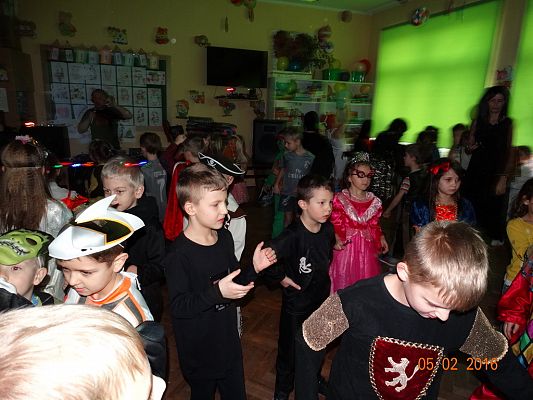Grafika #30: Bal Karnawałowy w Szkole Podstawowej