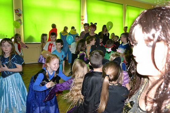 Grafika #16: Bal Karnawałowy w Szkole Podstawowej