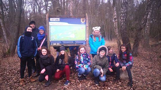 Grafika #0: Harcerska wycieczka piesza