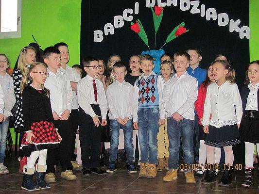 Grafika #13: Dzień Babci i Dziadka w Świetlicy wiejskiej w Łebieniu