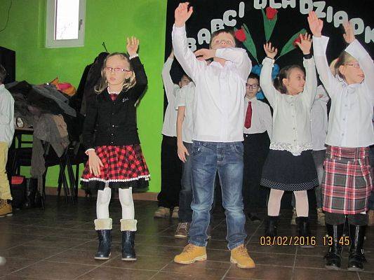 Grafika #14: Dzień Babci i Dziadka w Świetlicy wiejskiej w Łebieniu