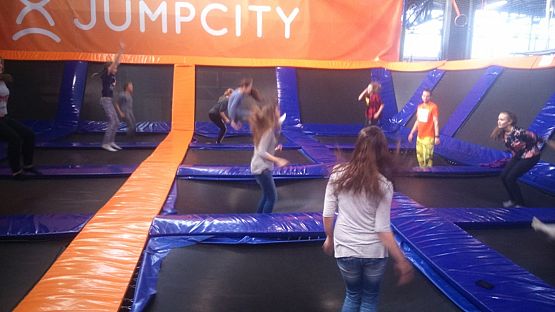 Grafika #3: Uczniowie klas I gimnazjum w jumpcity
