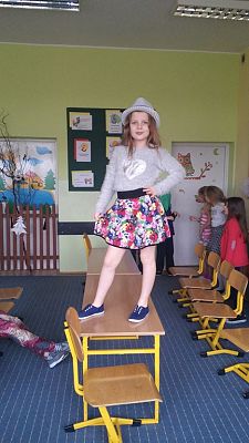 Grafika #12: Pokaz mody w klasie III SP