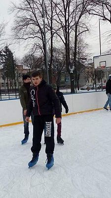 Grafika #2: Lodowisko