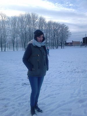 Grafika #13: Zimowy spacer przedszkolaków.