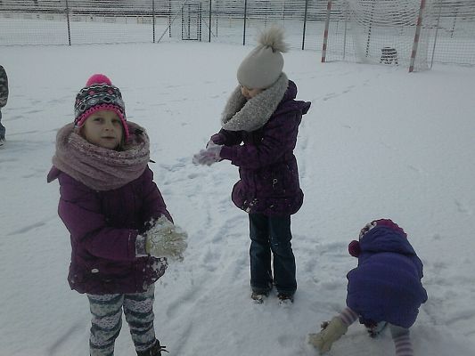 Grafika #1: Zabawy na śniegu - Ia