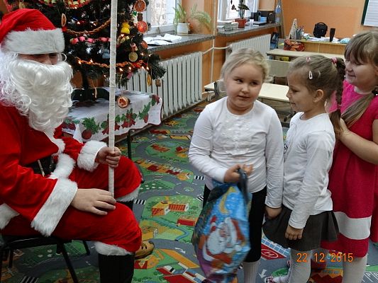 Grafika #15: Mikołaj u pierwszaków