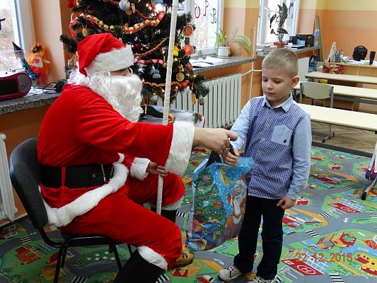 Grafika #16: Mikołaj u pierwszaków