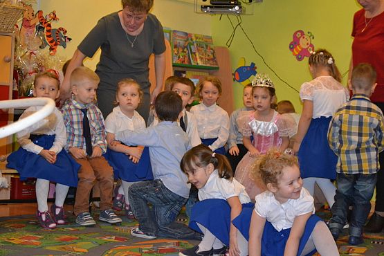 Grafika #5: "Kolęda na niebie, kolęda na ziemi" - spotkanie w Przedszkolu