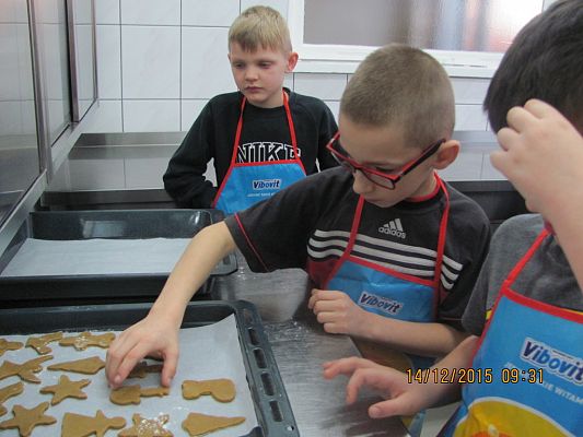 Grafika #1: Pieczenie pierników - klasa II a