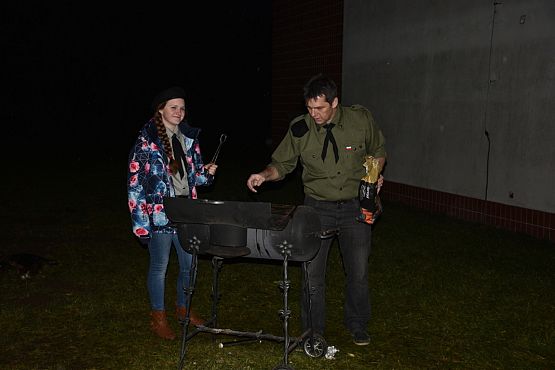 Grafika #15: Kiermasz świąteczny