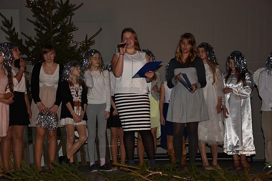 Grafika #18: Kiermasz świąteczny