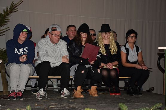 Grafika #26: Kiermasz świąteczny