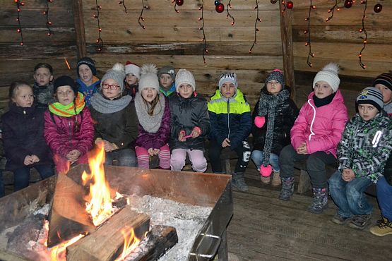 Grafika #5: Z wizytą w wiosce św. Mikołaja