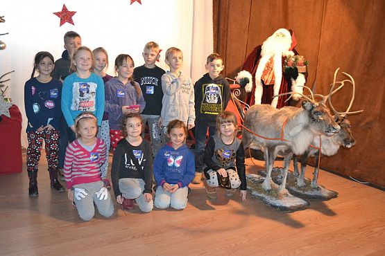 Grafika #10: Z wizytą w wiosce św. Mikołaja