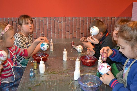 Grafika #13: Z wizytą w wiosce św. Mikołaja