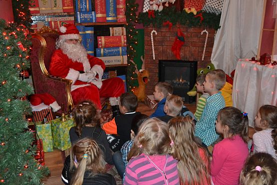 Grafika #16: Z wizytą w wiosce św. Mikołaja