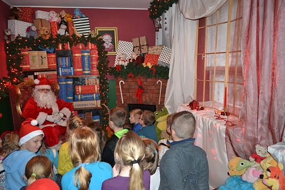 Grafika #18: Z wizytą w wiosce św. Mikołaja