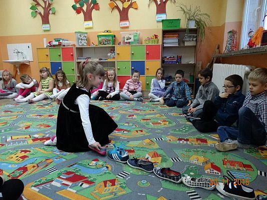 Grafika #0: Andrzejki w klasach pierwszych i drugich SP