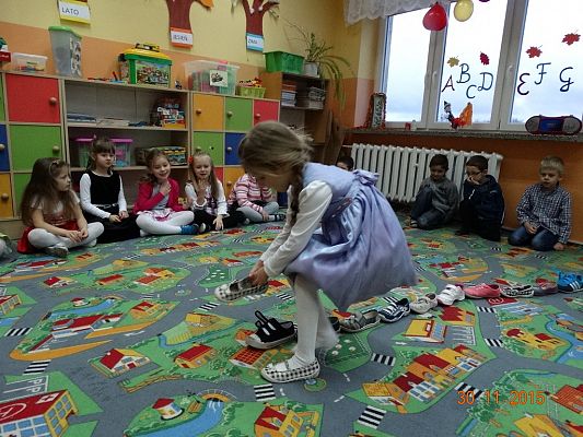 Grafika #2: Andrzejki w klasach pierwszych i drugich SP