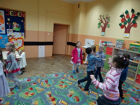 Grafika #3: Andrzejki w klasach pierwszych i drugich SP