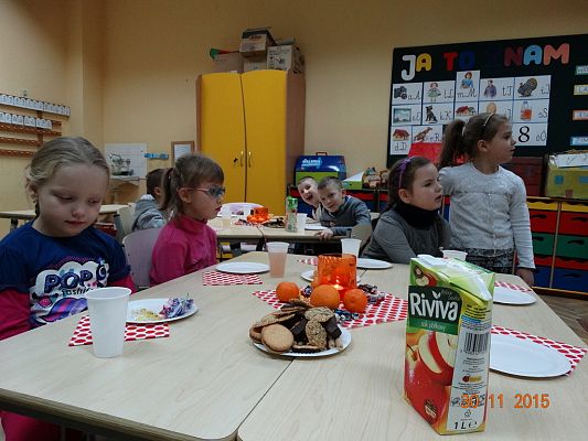 Grafika #6: Andrzejki w klasach pierwszych i drugich SP