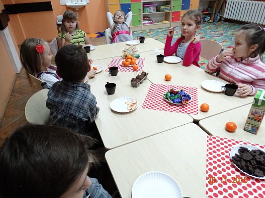 Grafika #11: Andrzejki w klasach pierwszych i drugich SP