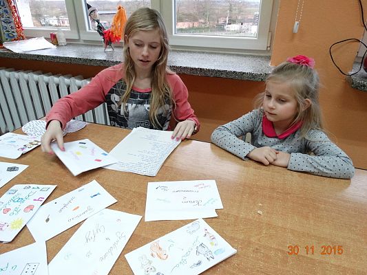 Grafika #19: Andrzejki w klasach pierwszych i drugich SP