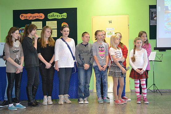 Grafika #4: Pozytywnie zakręceni