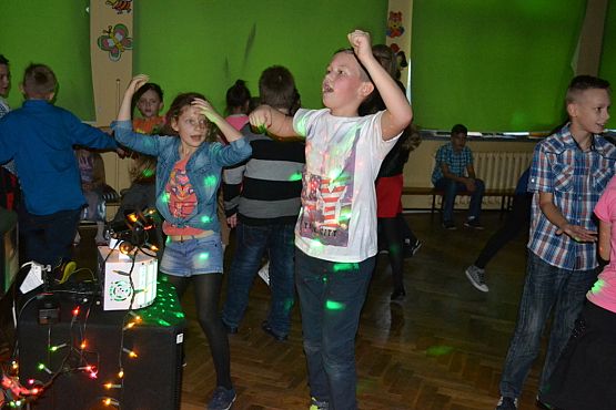 Grafika #3: Zabawa Andrzejkowa