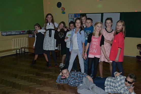 Grafika #8: Zabawa Andrzejkowa