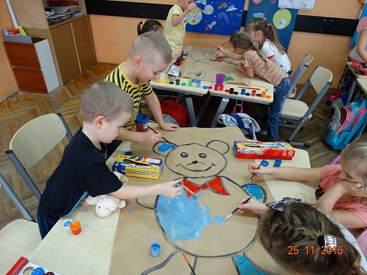 Grafika #15: Światowy Dzień Pluszowego Misia w kl. Ia