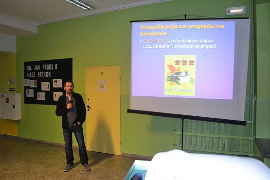 Grafika #6: Wywiadówka z udziałem terapeuty uzależnień