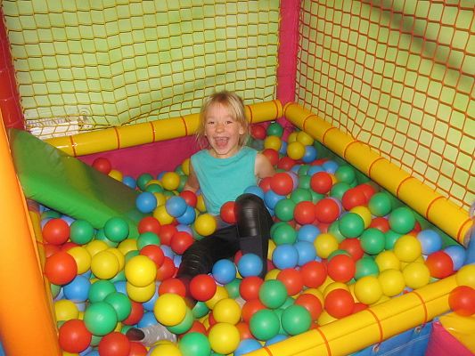 Grafika #1: Drugoklasiści w Smykolandii