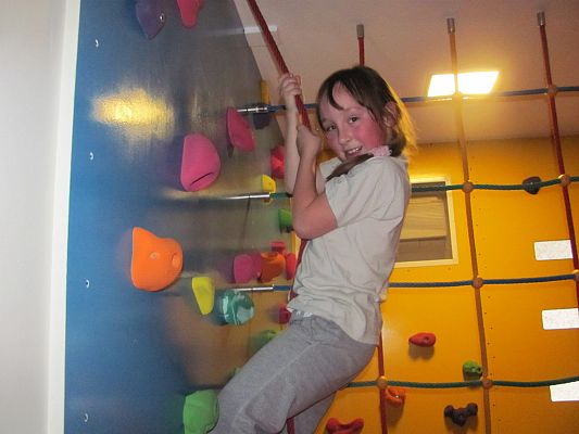 Grafika #6: Drugoklasiści w Smykolandii