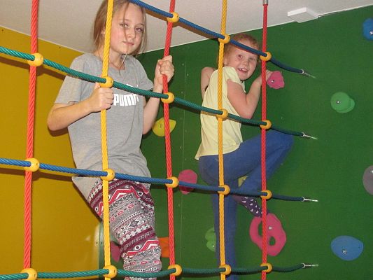 Grafika #9: Drugoklasiści w Smykolandii